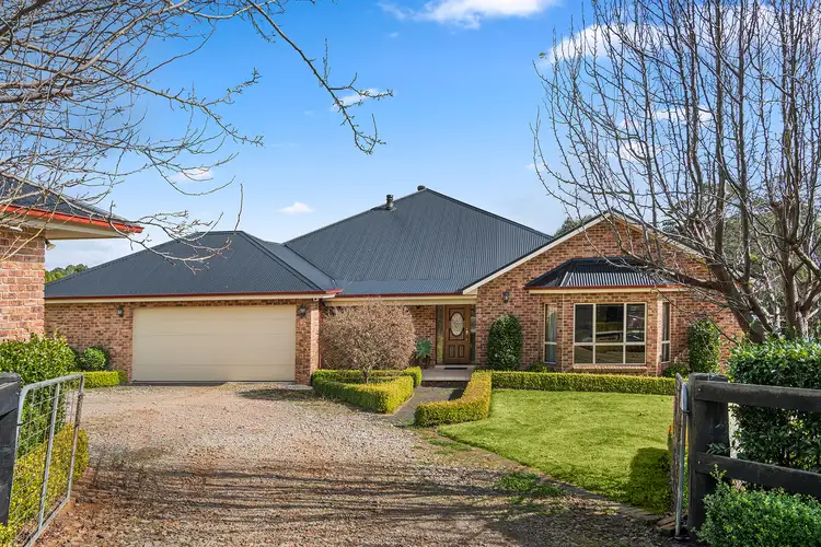 6 Hanrahan Place, Robertson NSW 2577