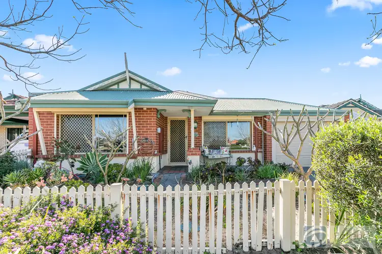 37 Midsummer Circle, Ellenbrook WA 6069