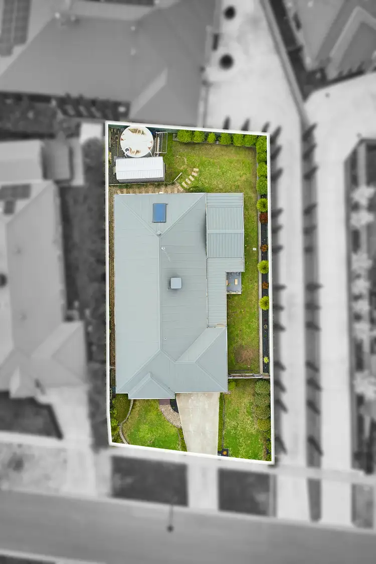 Second view of Homely house listing, 30 Lanark Drive, Junortoun VIC 3551