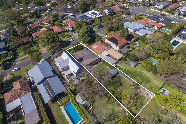13 Fromelles Avenue, Seaforth NSW 2092