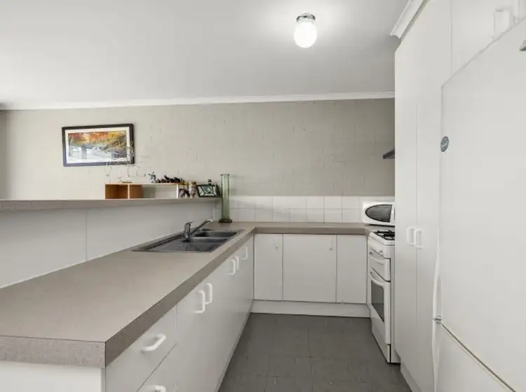 Fourth view of Homely townhouse listing, 31/6 Kemsley Place, Pearce ACT 2607