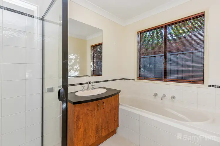 Fifth view of Homely house listing, 3 Exeter Place, Strathfieldsaye VIC 3551