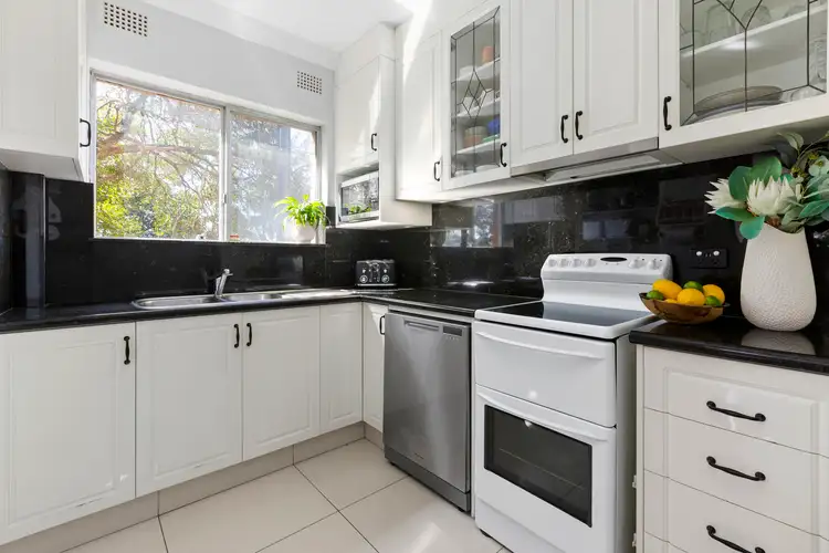 Fifth view of Homely apartment listing, 3/10 Cavill Street, Queenscliff NSW 2096
