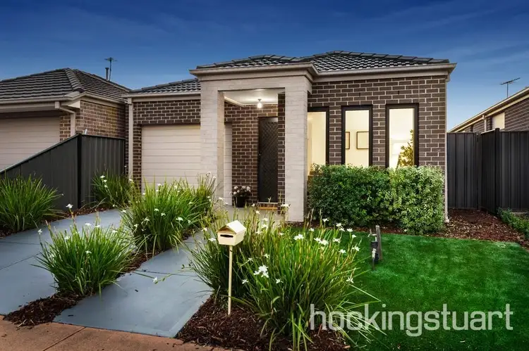 2/28 Whitlam Green, Point Cook VIC 3030