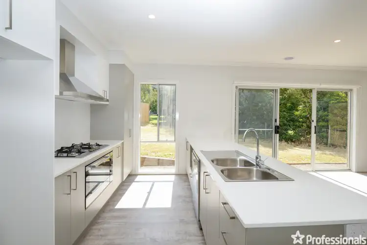 Fifth view of Homely house listing, 5 Pauls Close, Yarra Junction VIC 3797