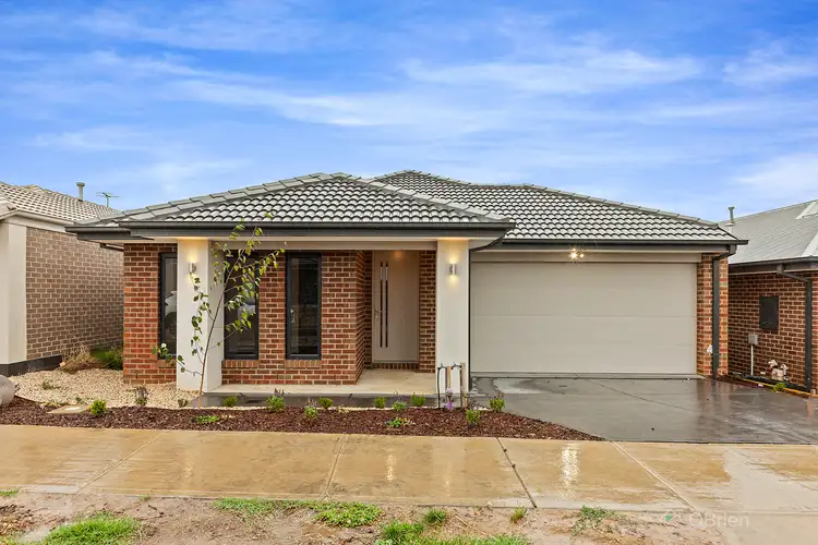 14 Keskadale Way, Clyde North VIC 3978