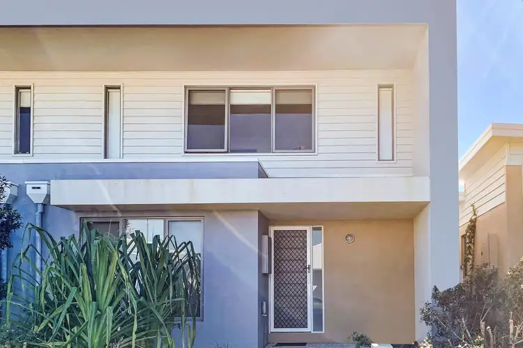 27 Henning Crescent, Meridan Plains QLD 4551