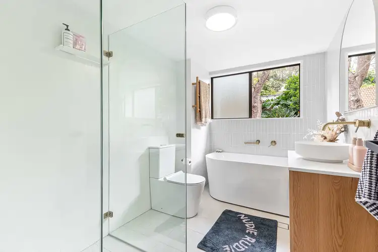 Sixth view of Homely apartment listing, 4/24 The Crescent, Dee Why NSW 2099