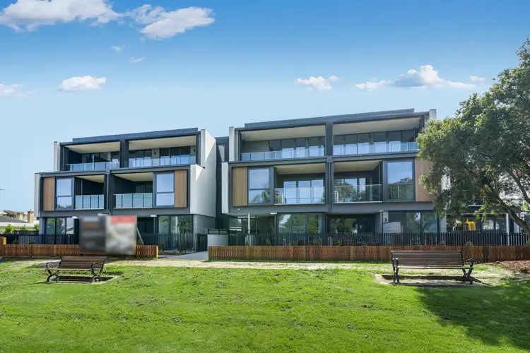 102/50 Bowlers Avenue, Geelong West VIC 3218