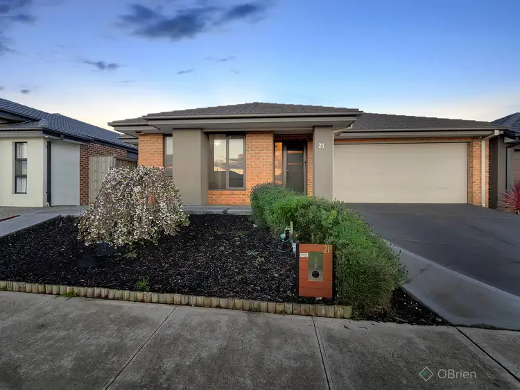 Main view of Homely house listing, 21 Bradman Drive, Cranbourne West VIC 3977