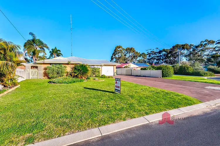 18 Brooksy Place, Burekup WA 6227