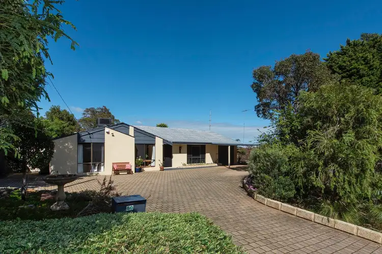 60 Carrick Road, Mount Richon WA 6112