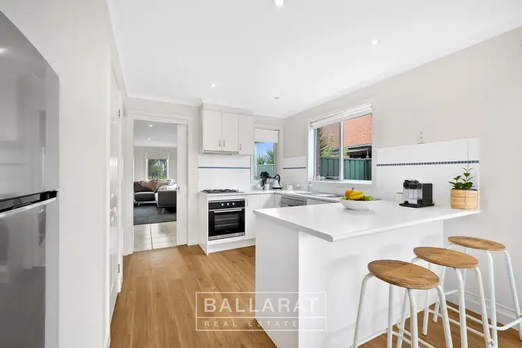 Fifth view of Homely house listing, 10 Elmstone Lane, Lake Gardens VIC 3355