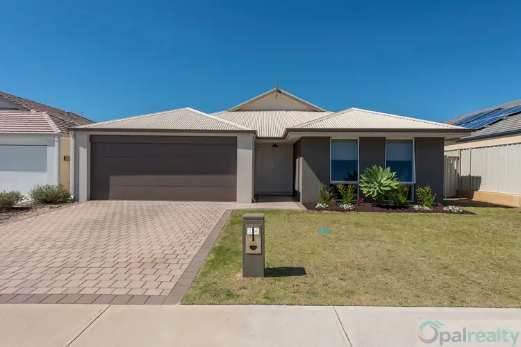 14 Thangoo Way, Golden Bay WA 6174