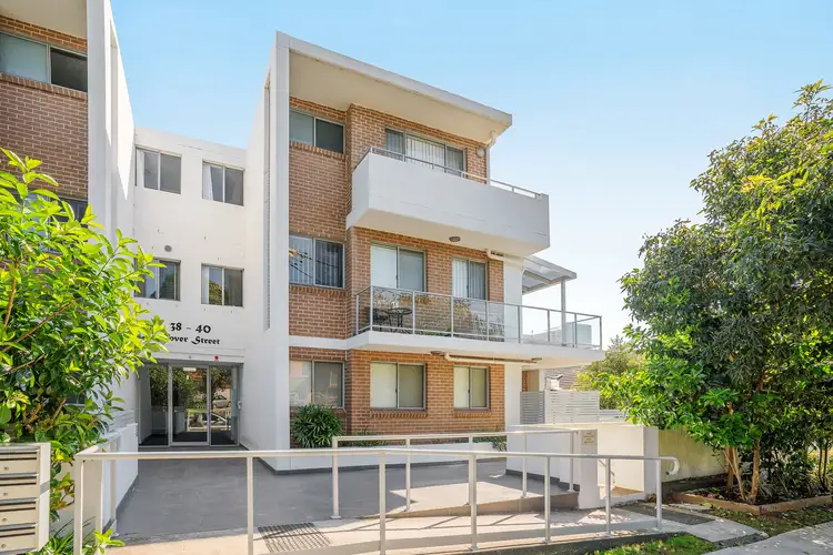 3/38-40 Gover Street, Peakhurst NSW 2210