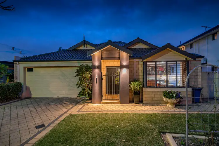 Sixth view of Homely house listing, 19 Settlers Circle, Gwelup WA 6018