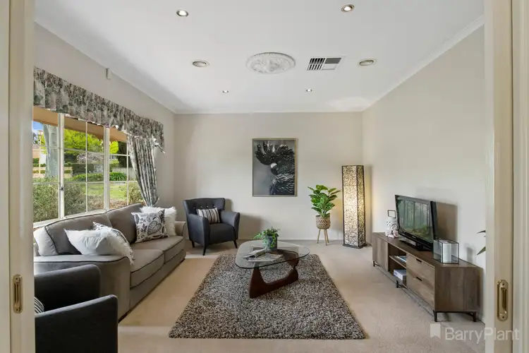 Second view of Homely house listing, 7 Wheatsheaf Court, Narre Warren North VIC 3804