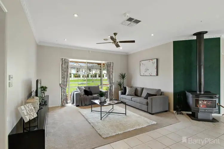 Third view of Homely house listing, 7 Wheatsheaf Court, Narre Warren North VIC 3804