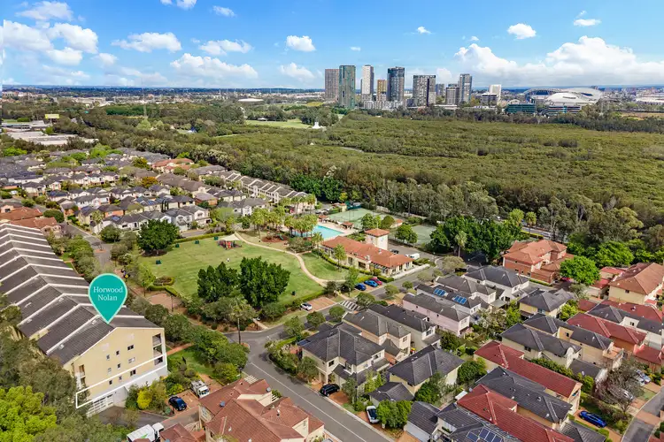 1/11 Settlers Boulevard, Liberty Grove NSW 2138