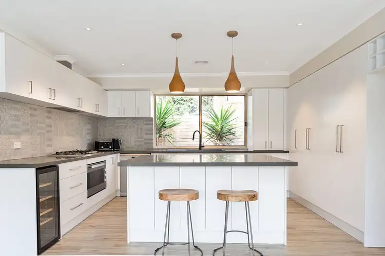 21 Castillon Square, Frankston VIC 3199