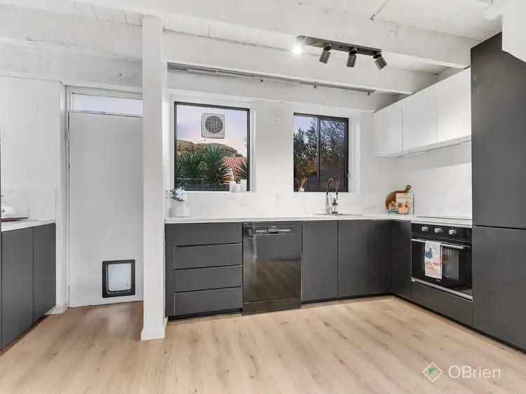 Sixth view of Homely unit listing, 6/33 Broadway, Bonbeach VIC 3196