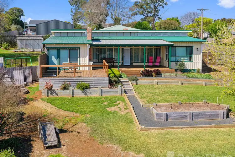 Third view of Homely house listing, 2 Balmoral Crescent, Drouin VIC 3818