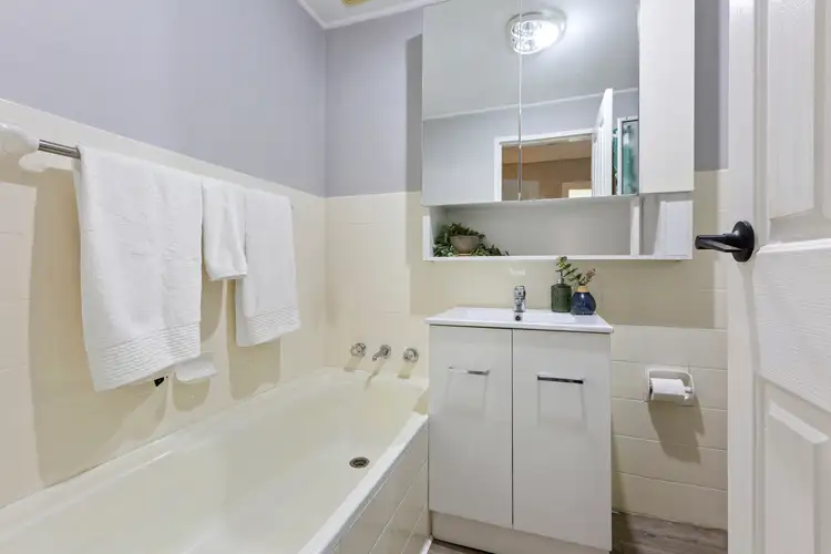 Sixth view of Homely apartment listing, 4/16 Lismore Avenue, Dee Why NSW 2099