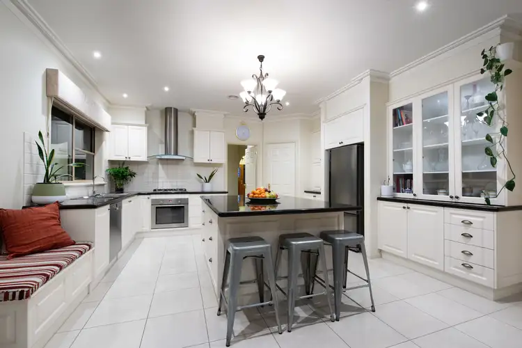 Fifth view of Homely house listing, 5 Adelle Court, Strathdale VIC 3550