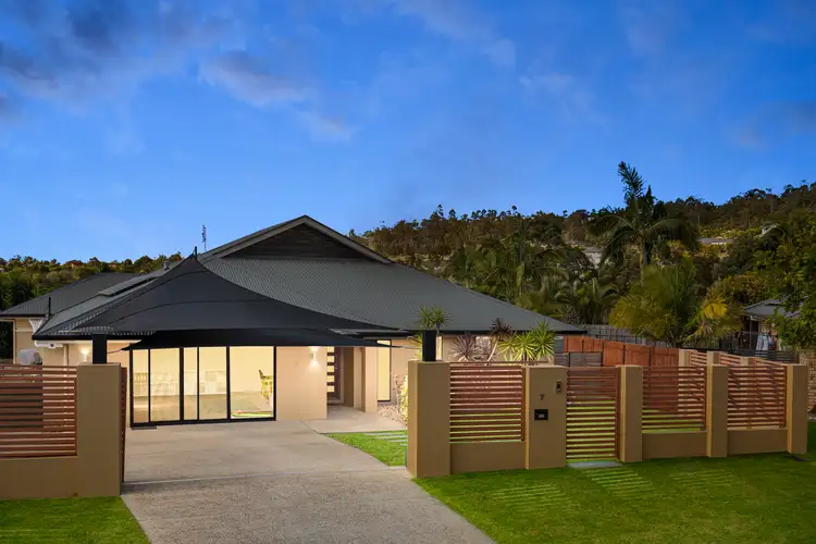 7 Tomah Street, Pacific Pines QLD 4211
