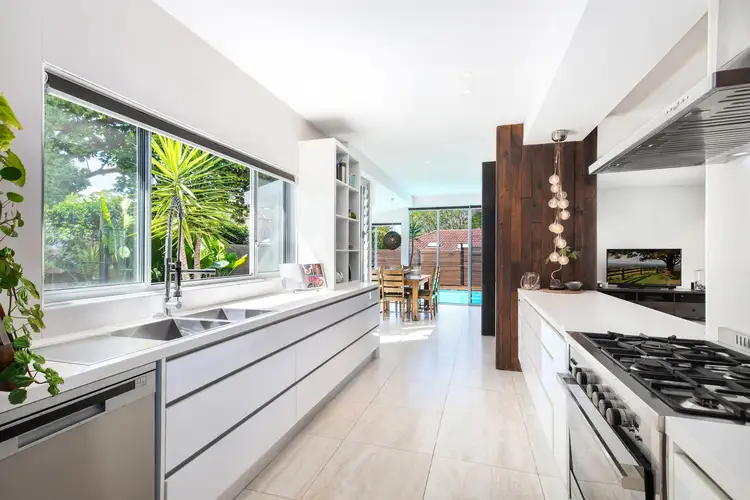 6 Fitzpatrick Avenue West, Frenchs Forest NSW 2086