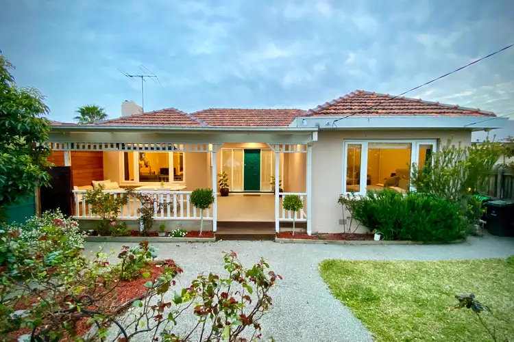 Main view of Homely unit listing, 1/198 Civic Parade, Altona VIC 3018