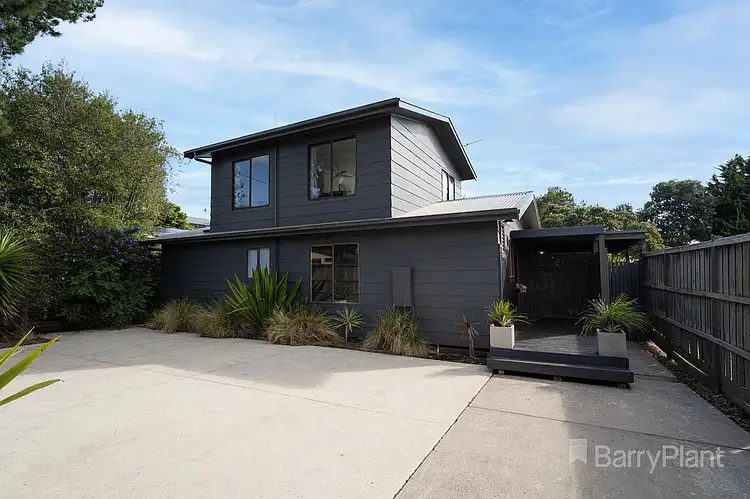 10 Bayview Drive, Cowes VIC 3922