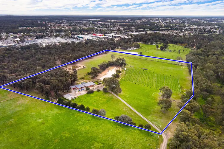 77 Irwin Lane, Kangaroo Flat VIC 3555