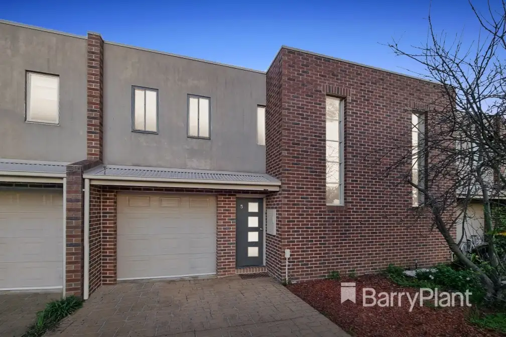 Main view of Homely townhouse listing, 5/18 Pinoak Drive, Yarra Glen VIC 3775