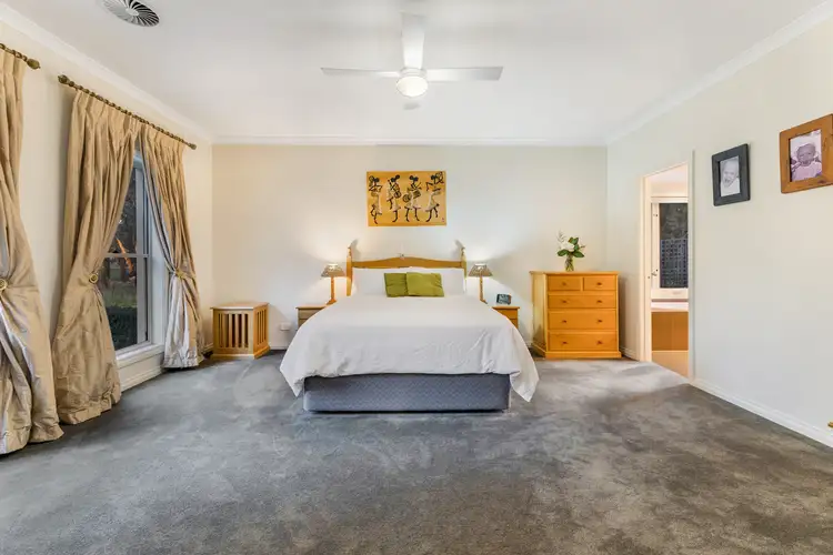 Fifth view of Homely house listing, 14 Floreate Drive, Junortoun VIC 3551