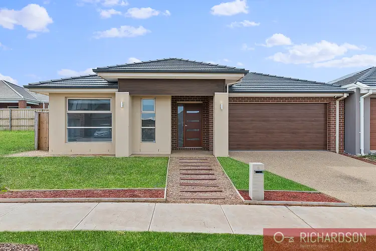 5 Treacle Road, Manor Lakes VIC 3024