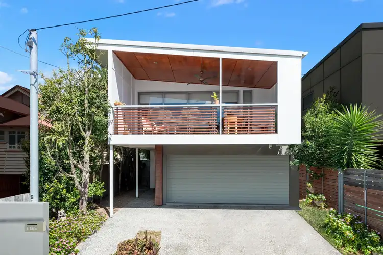 18 Beatrice Street, Hawthorne QLD 4171
