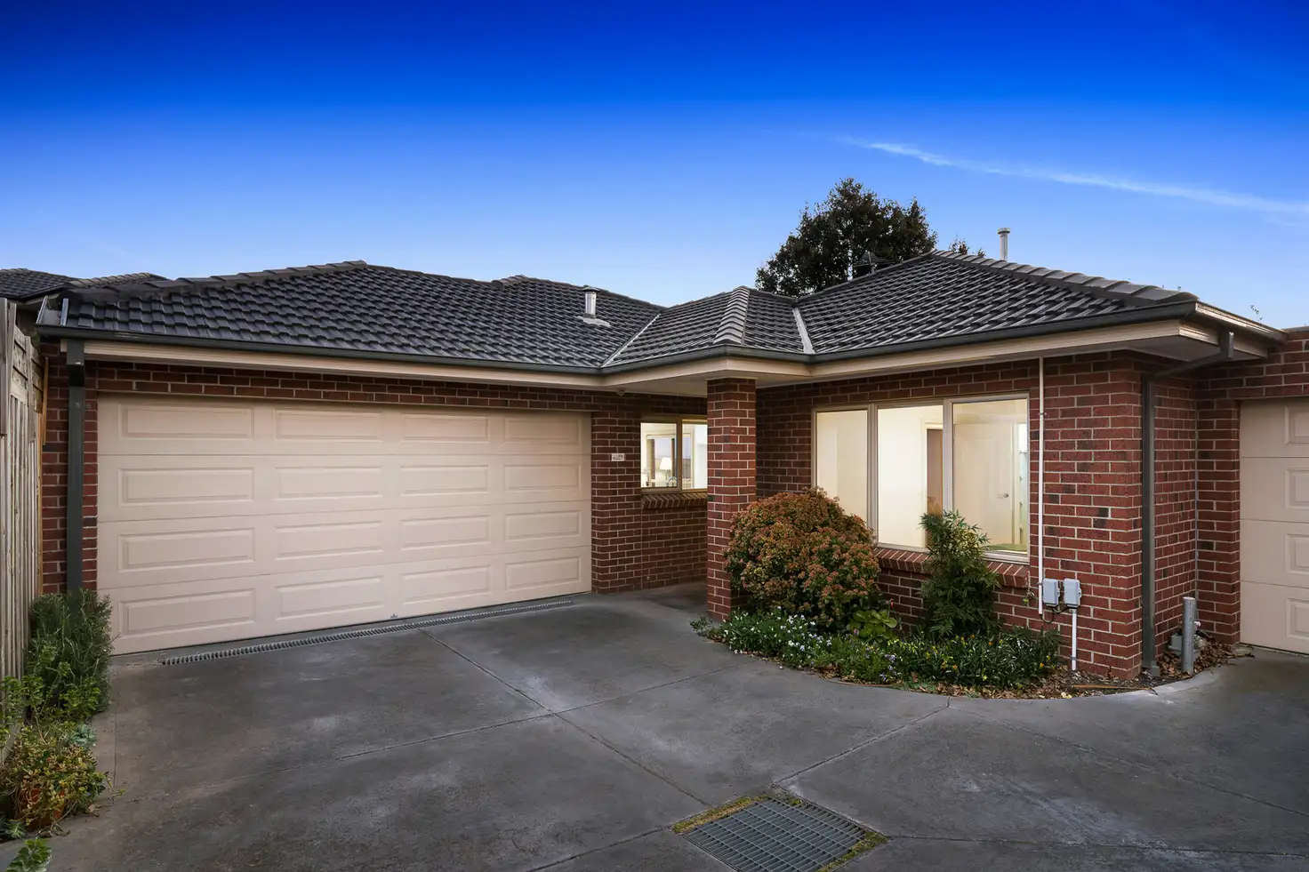 Main view of Homely unit listing, 2/3 Tilba Place, Wantirna South VIC 3152