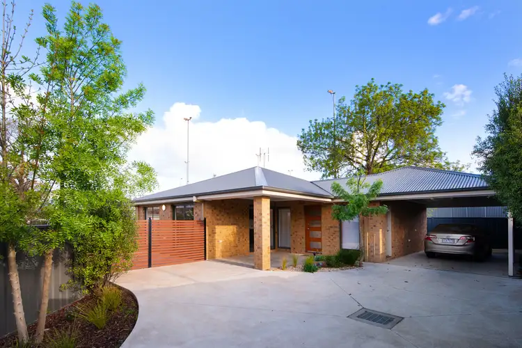 12A Hammer Street, Flora Hill VIC 3550