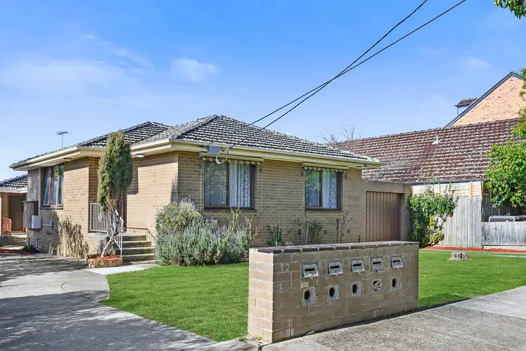 1/2 Simpsons Road, Box Hill VIC 3128