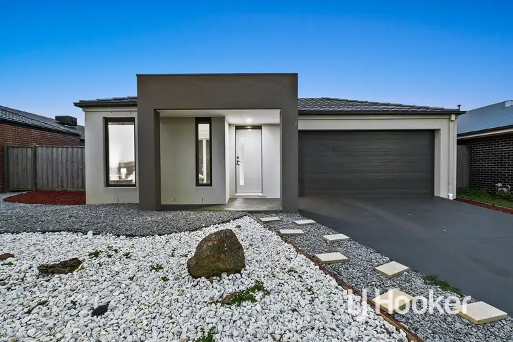 48 Alarah Boulevard, Cranbourne West VIC 3977