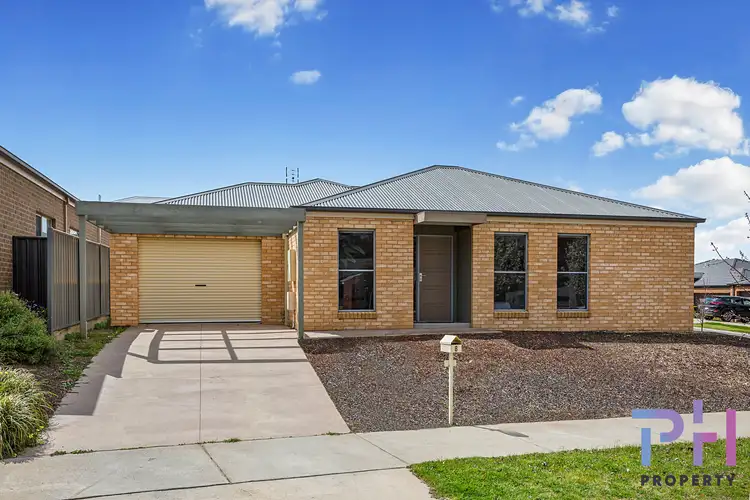 Main view of Homely house listing, 8 Kingston Drive, Eaglehawk VIC 3556