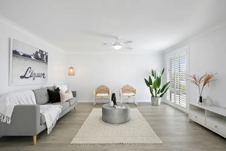 Second view of Homely house listing, 4 Peppertree Circuit, Aberglasslyn NSW 2320