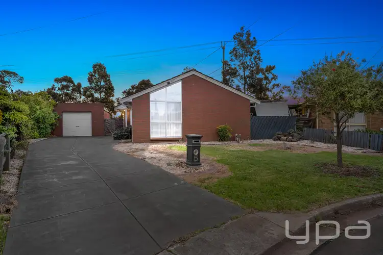 Second view of Homely house listing, 5 Currawong Court, Werribee VIC 3030