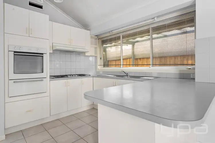 Sixth view of Homely house listing, 5 Currawong Court, Werribee VIC 3030