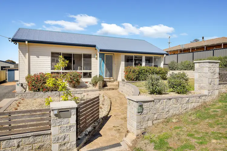 60 Denison Street, Cooma NSW 2630