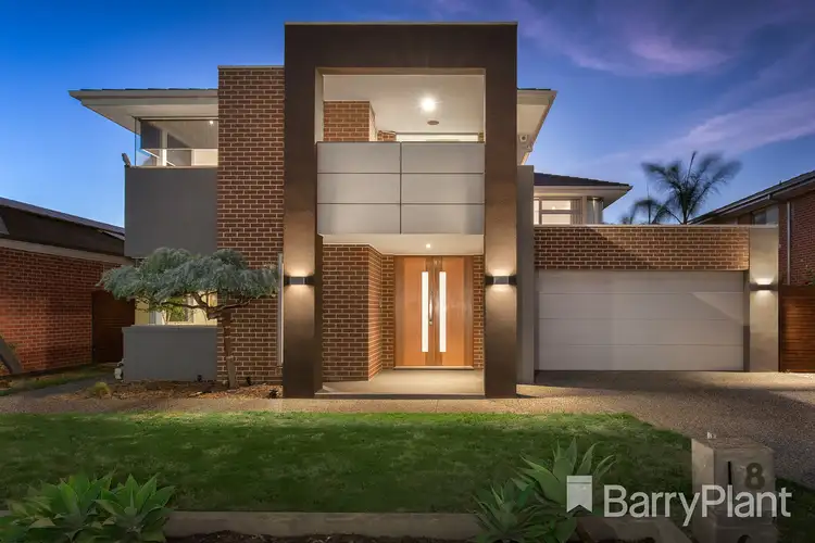 8 Orrington Drive, Keysborough VIC 3173