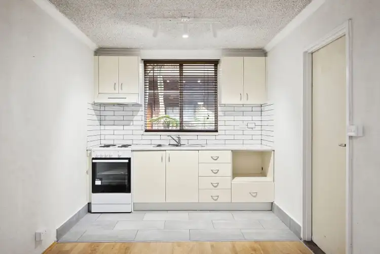 Second view of Homely apartment listing, 4/325 Nepean Highway, Frankston VIC 3199