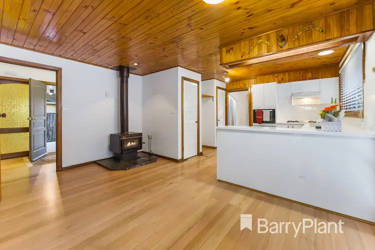 Fifth view of Homely house listing, 6 Silvester Crescent, St Albans VIC 3021