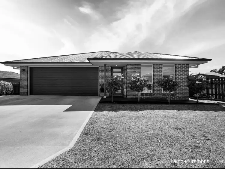 5 McArthur Close, Armidale NSW 2350